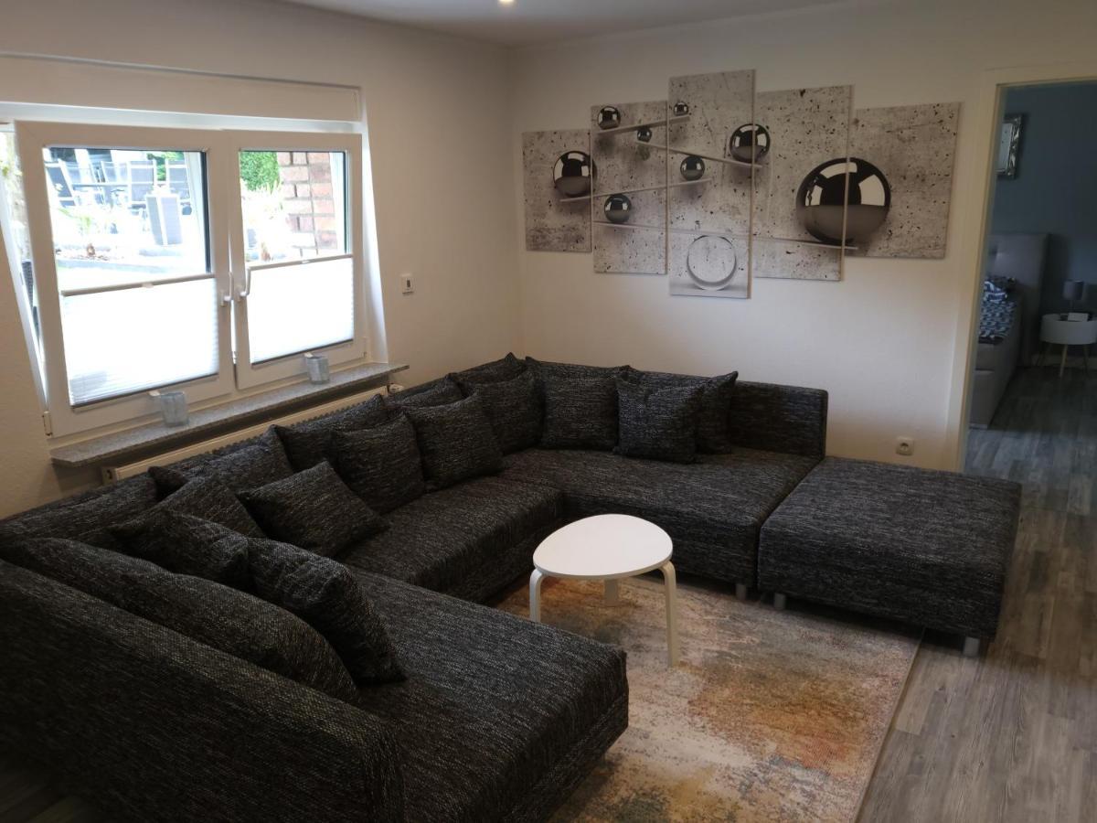 Ferienwohnung Saturn Mülheim an der Ruhr Екстериор снимка