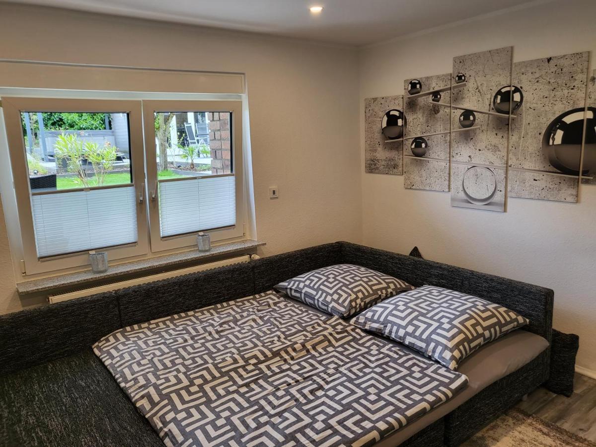 Ferienwohnung Saturn Mülheim an der Ruhr Екстериор снимка