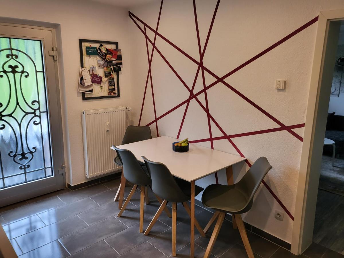 Ferienwohnung Saturn Mülheim an der Ruhr Екстериор снимка