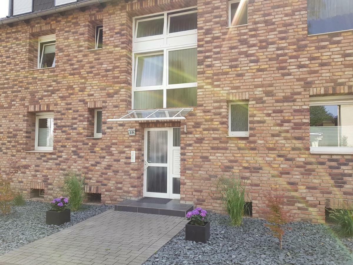 Ferienwohnung Saturn Mülheim an der Ruhr Екстериор снимка