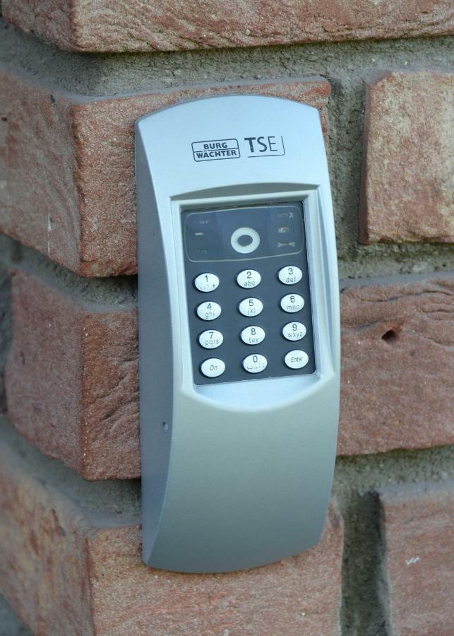 Ferienwohnung Saturn Mülheim an der Ruhr Екстериор снимка